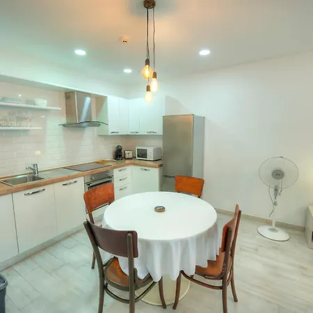 Elegant 2 Bedroom In Lmif1-1 דירה סליאמה