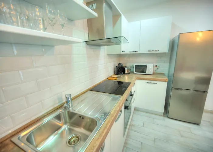 Elegant 2 Bedroom In Lmif1-1 * Sliema