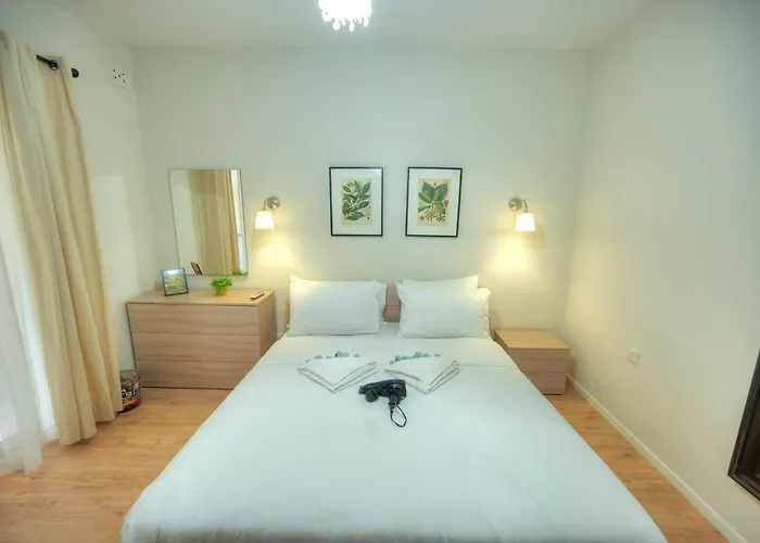 Elegant 2 Bedroom In Lmif1-1 Apartment Sliema