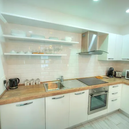 Elegant 2 Bedroom In Lmif1-1 Sliema